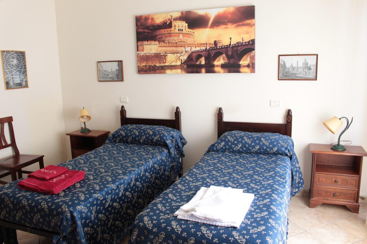 Ianus Guest House Рим Екстериор снимка