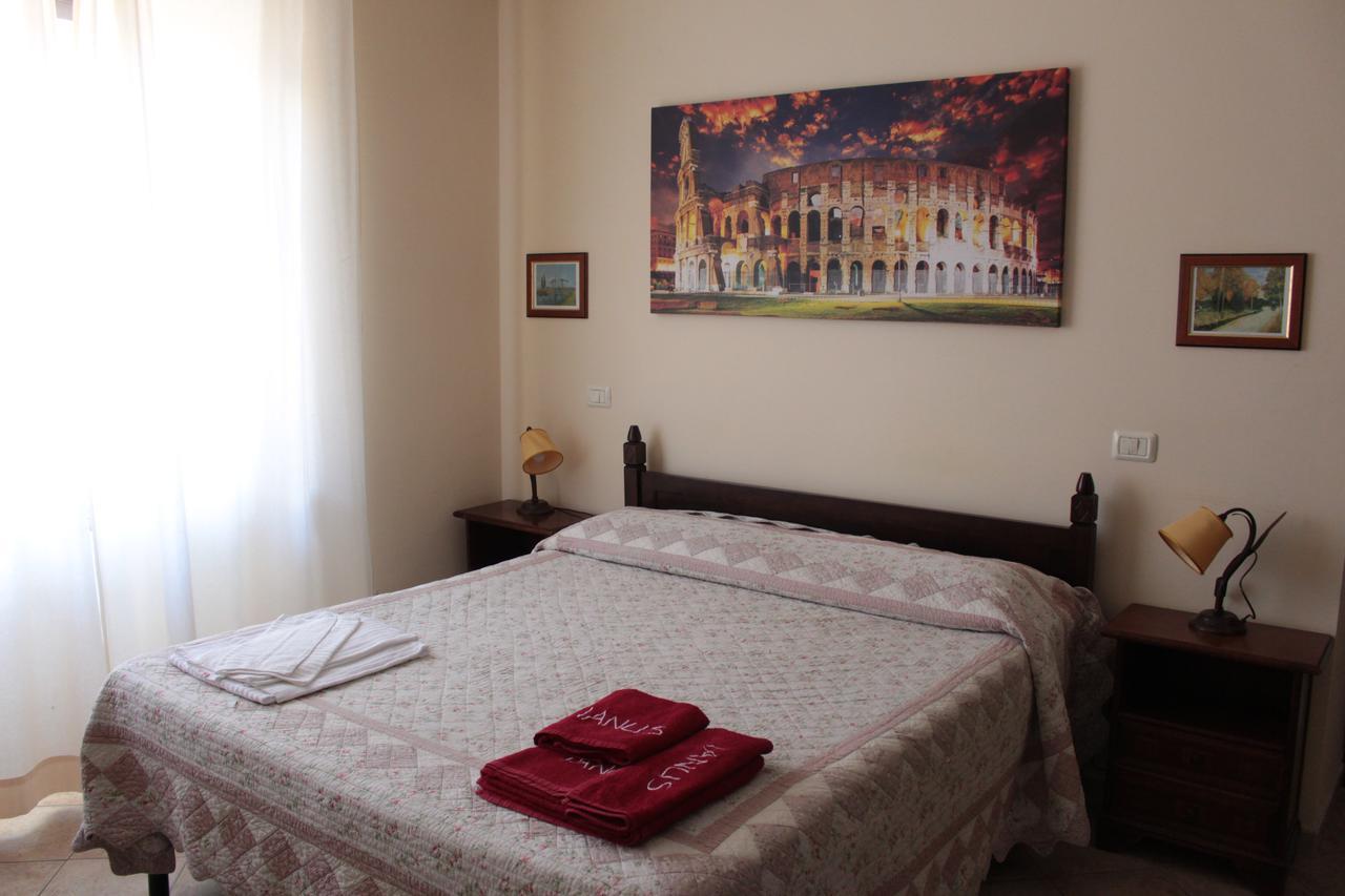 Ianus Guest House Рим Екстериор снимка