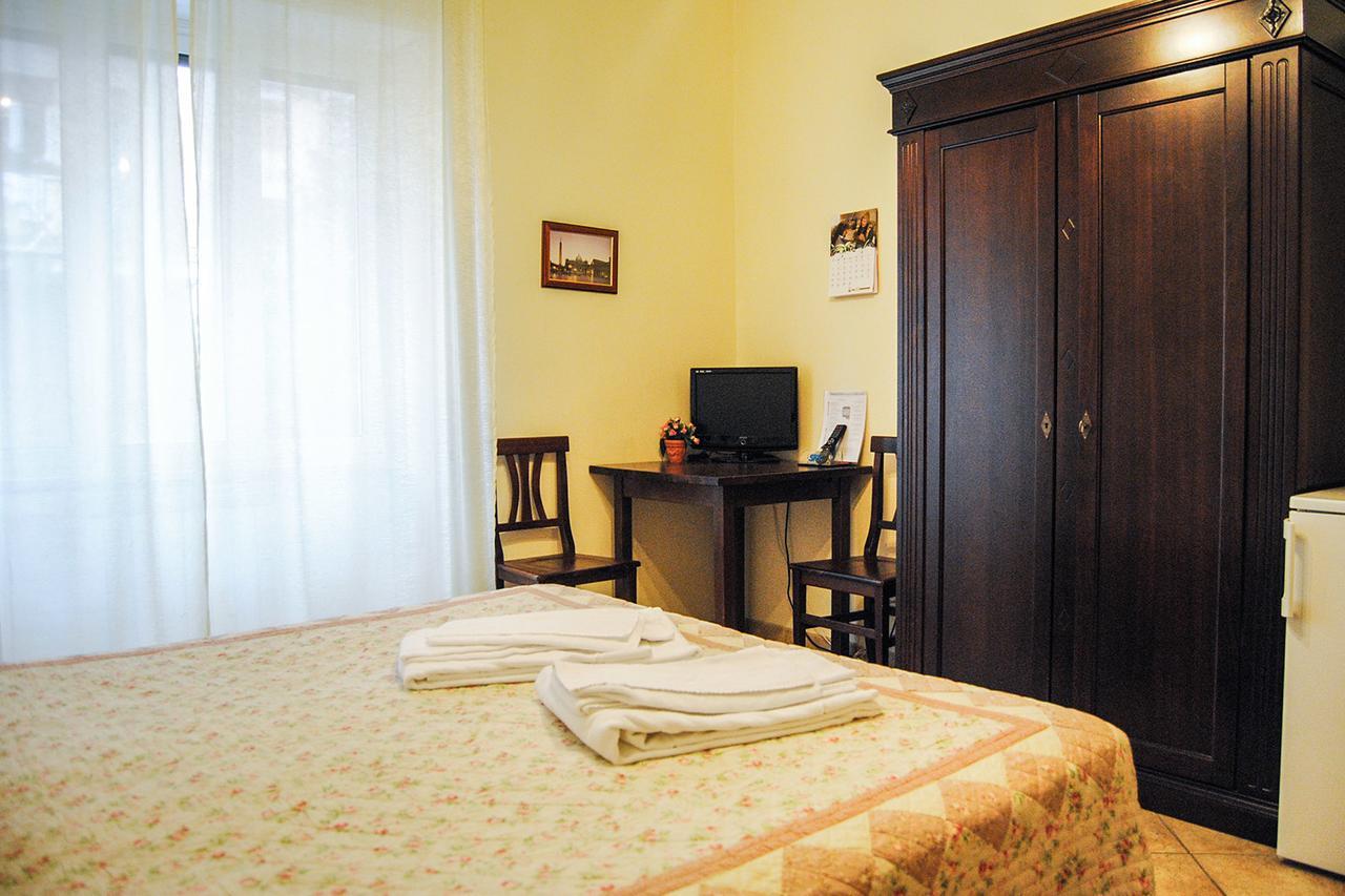 Ianus Guest House Рим Екстериор снимка