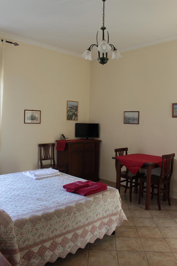 Ianus Guest House Рим Екстериор снимка