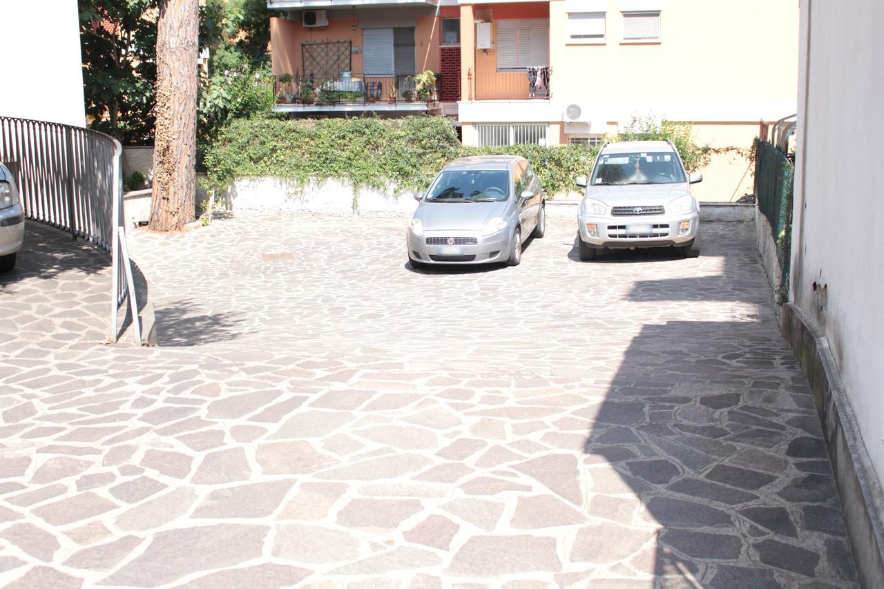 Ianus Guest House Рим Екстериор снимка